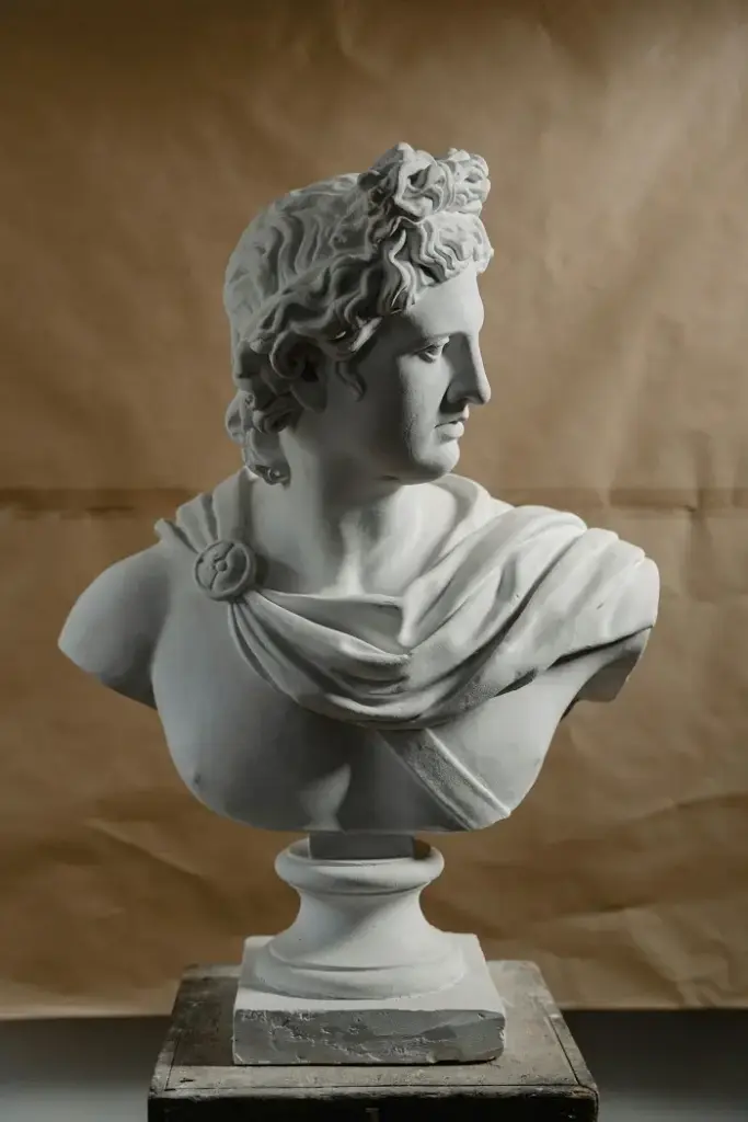 in-the-round-figurative-sculpture